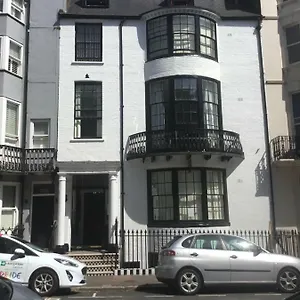 https://kempfield-house.brighton-hotels-england.com